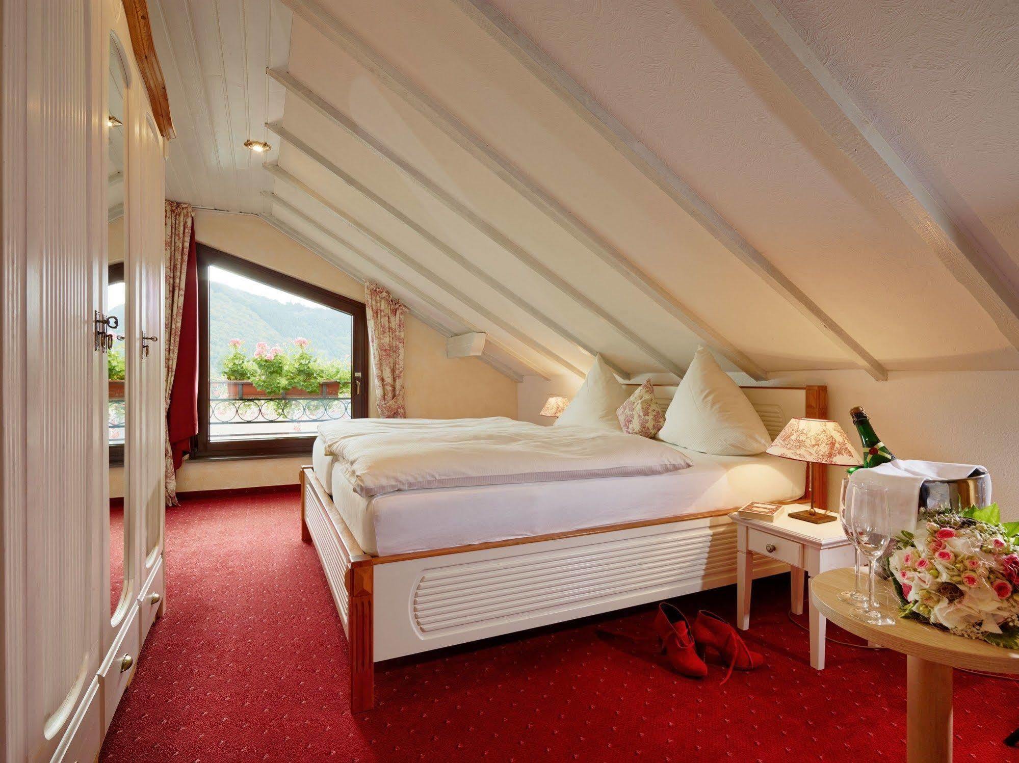 Ringhotel Boemers Mosel Landhotel อัลฟ์ ภายนอก รูปภาพ